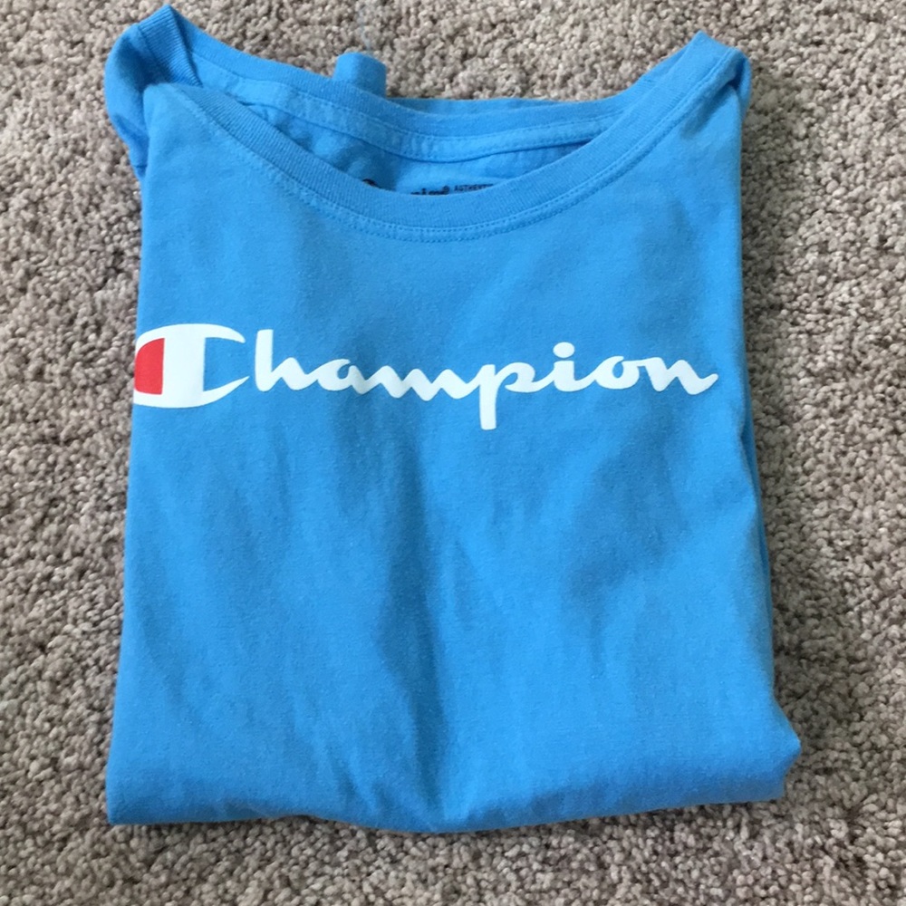 Women’s size small champion t shirt